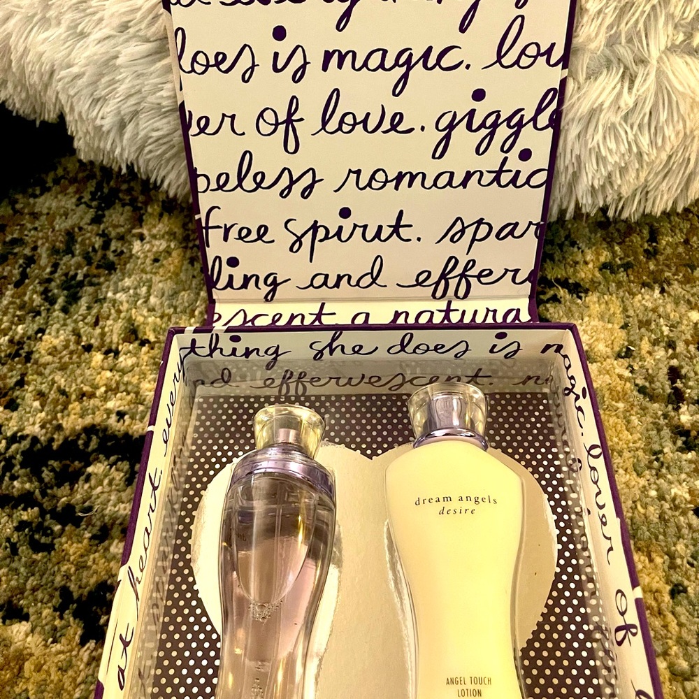 Victoria’s Secret Dream Angels Desire set - Picture 2 of 5